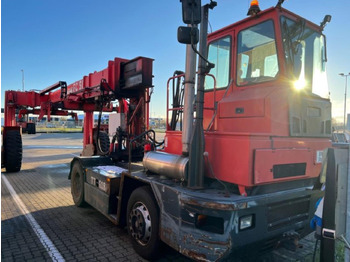 Tractor de terminal KALMAR