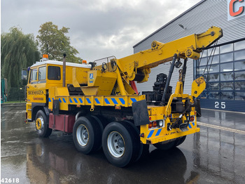 Caminhão reboque DAF