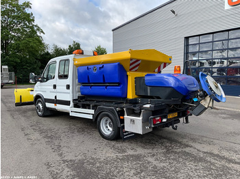 Veículo limpa-neves Iveco Daily 70C17 Nido zoutstrooier: foto 3 Veículo limpa-neves Iveco Daily 70C17 Nido zoutstrooier: foto 3