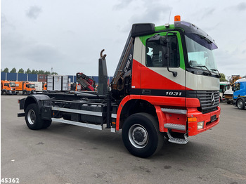 Caminhão polibenne, Caminhão grua Mercedes-Benz Actros 1931 AK 4x4 Hiab 12 Tonmeter laadkraan: foto 3