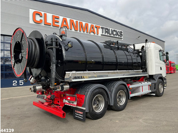 Caminhão limpa fossa SCANIA G