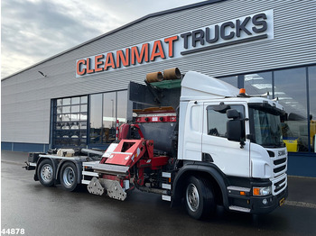 Caminhão de lixo SCANIA P