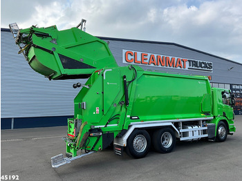 Caminhão de lixo SCANIA P 410