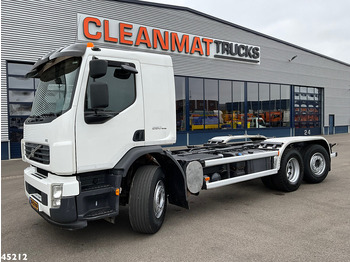 Caminhão chassi VOLVO FE 260