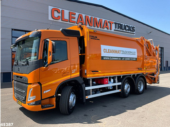 Caminhão de lixo VOLVO FM 330