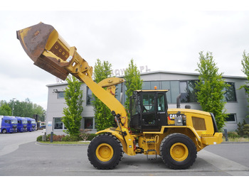 Carregadeira de rodas CATERPILLAR 930M