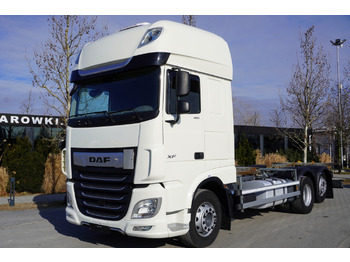 Caminhão chassi DAF XF 480
