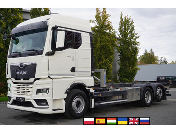 Caminhão transportador de contêineres/ Caixa móvel MAN TGX