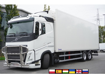 Caminhão frigorífico VOLVO