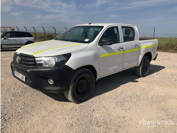 Pick-up TOYOTA Hilux