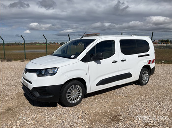 Micro-ônibus, Furgão de passageiros 2022 Toyota Proace City Verso 5 Passenger Van: foto 3