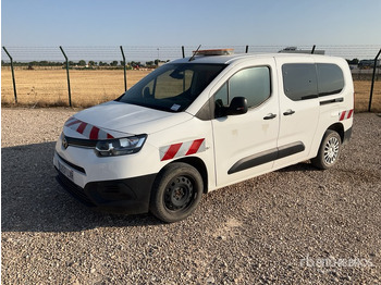 Veículo comercial TOYOTA Proace