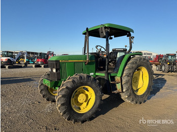 Trator JOHN DEERE 6400