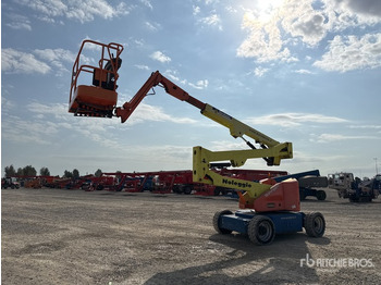Plataforma articulada JLG E450AJ