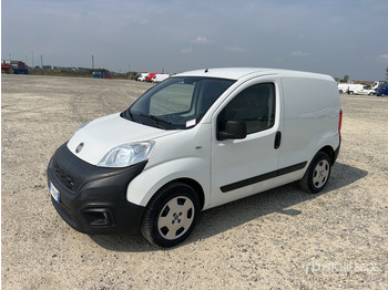 Furgão compacto FIAT Fiorino 1.3