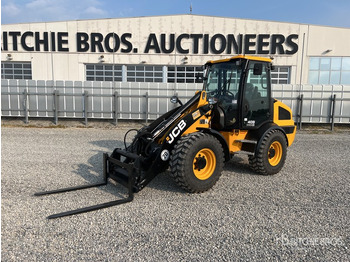 Carregadeira de rodas JCB 409