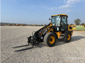 Carregadeira de rodas JCB 409