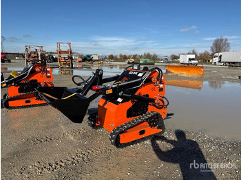 Mini carregadeira de esteiras