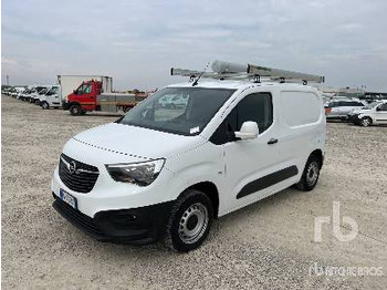 Caminhão furgão OPEL