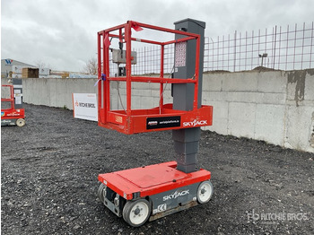 Plataforma de mastro vertical SKYJACK