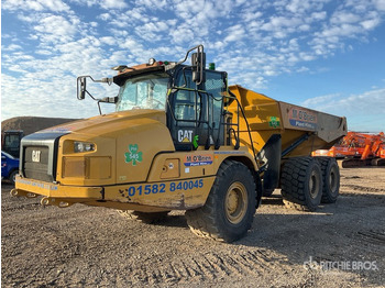 Caminhão articulado CATERPILLAR 730