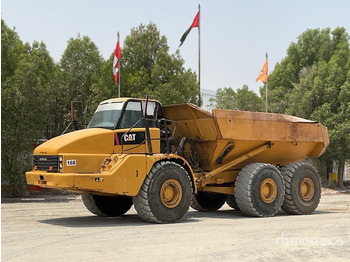 Caminhão articulado CATERPILLAR 740