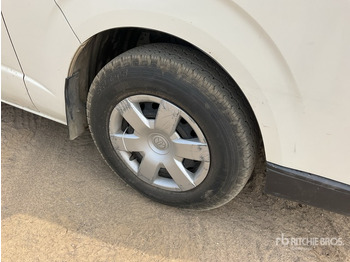 Micro-ônibus, Furgão de passageiros 2018 Toyota Hiace 4x2 15-Seat Mini Bus: foto 5