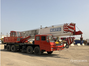 Grua todo o terreno KATO