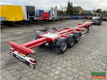 Semireboque transportador de contêineres/ Caixa móvel D-TEC