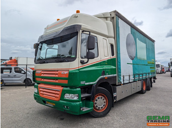 Caminhão com lona DAF CF 85 410