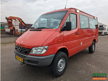 Micro-ônibus MERCEDES-BENZ