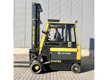 Empilhadeira elétrica HYSTER
