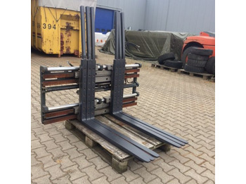 Garfos de Equipamento de movimentação Kaup Triple pallet Handler with Pantograph: foto 3
