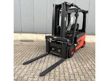 Empilhadeira elétrica LINDE E25