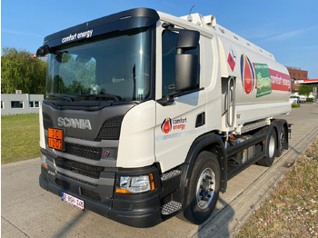 Caminhão tanque SCANIA P 410