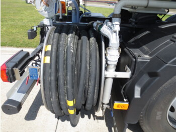 Caminhão tanque VOLVO FM: foto 3