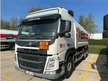 Caminhão tanque VOLVO FM