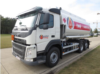 Caminhão tanque VOLVO FM