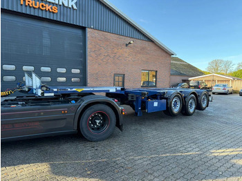 Semireboque transportador de contêineres/ Caixa móvel BROSHUIS