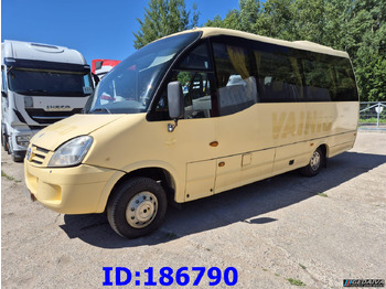Autocarro IVECO Daily