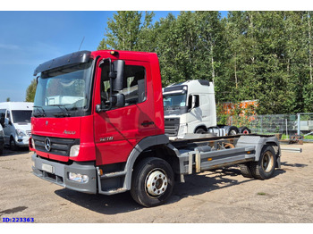 Caminhão chassi MERCEDES-BENZ Atego 1218