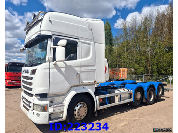 Caminhão chassi SCANIA R 580