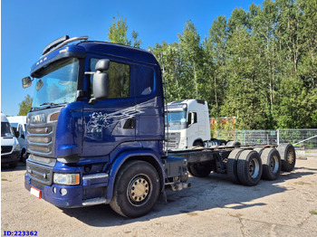 Caminhão chassi SCANIA R 580
