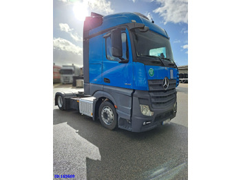 Tractor MERCEDES-BENZ Actros 1842