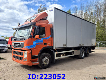 Caminhão furgão VOLVO FM11