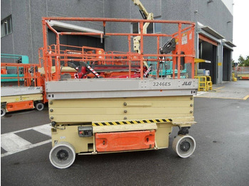 Plataforma de Tijera/ Plataforma de tesoura JLG