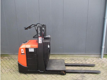Order-picker TOYOTA