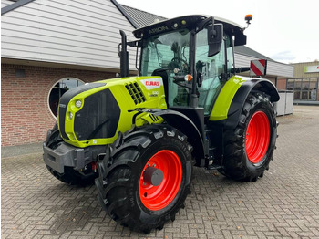 Trator CLAAS Arion 530