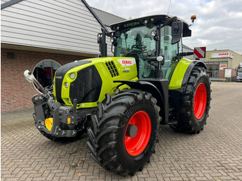 Trator CLAAS Arion 630