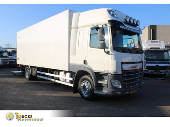 Caminhão furgão DAF CF 260